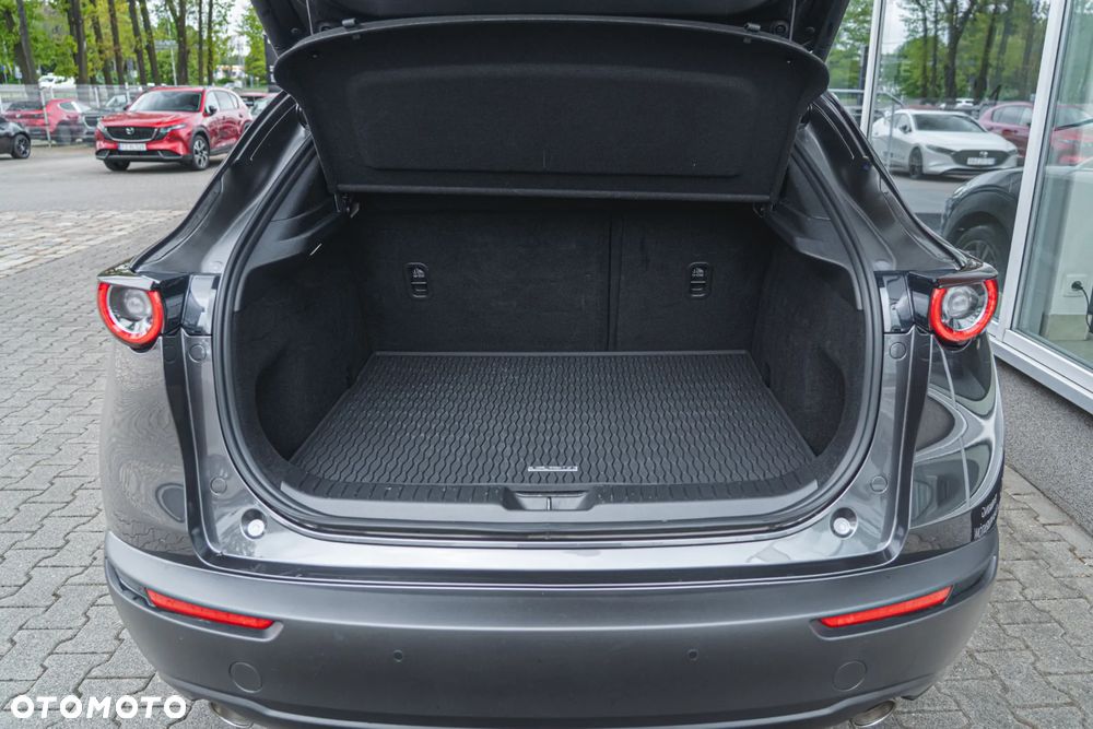 Mazda CX-30 2.0 mHEV Centre-Line 2WD - 32