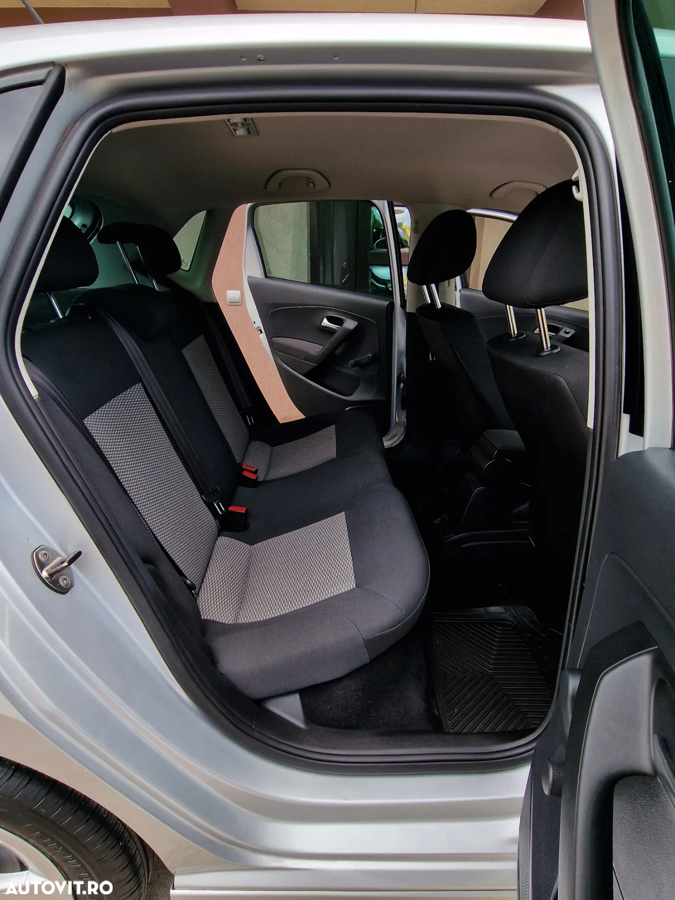 Volkswagen Polo 1.2 TDI Blue Motion - 11