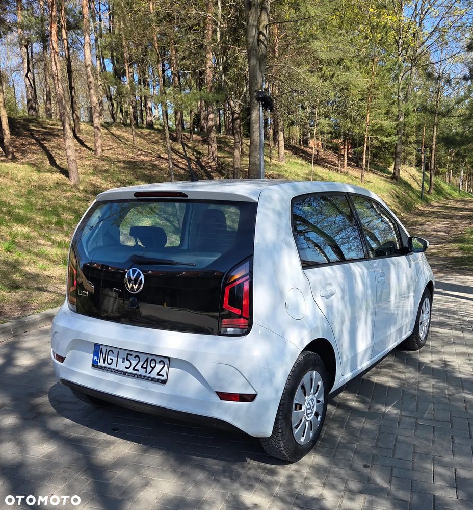 Volkswagen up! move - 6