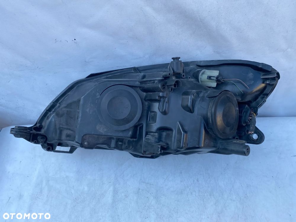 lampa fabia II lift soczewka prawa eu cała - 3