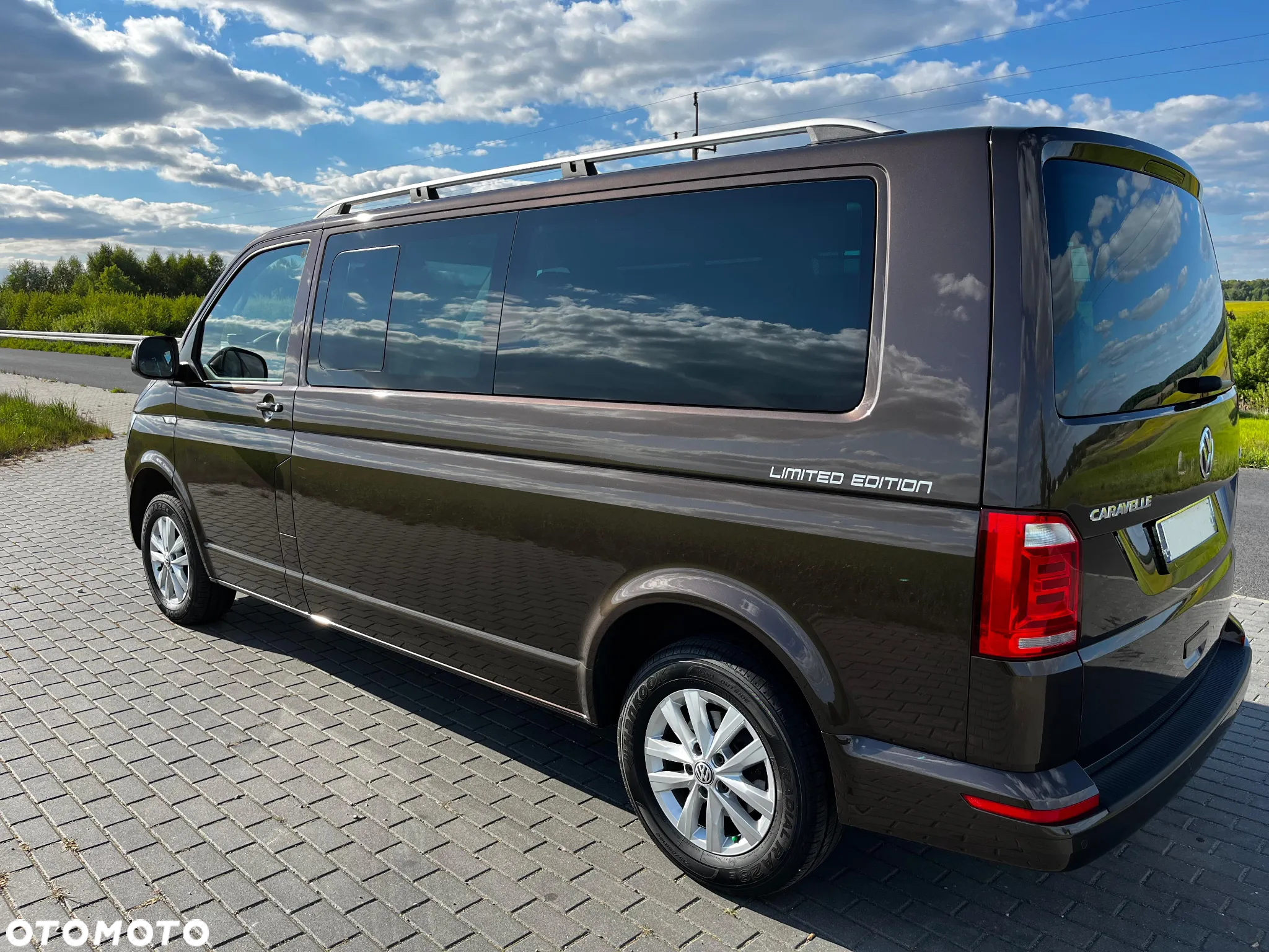 Volkswagen Caravelle 2.0 TDI L2 Comfortline - 5