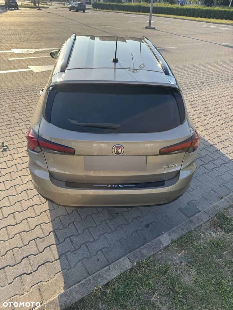 Fiat Tipo 1.4 T-Jet 16v Lounge EU6d - 6