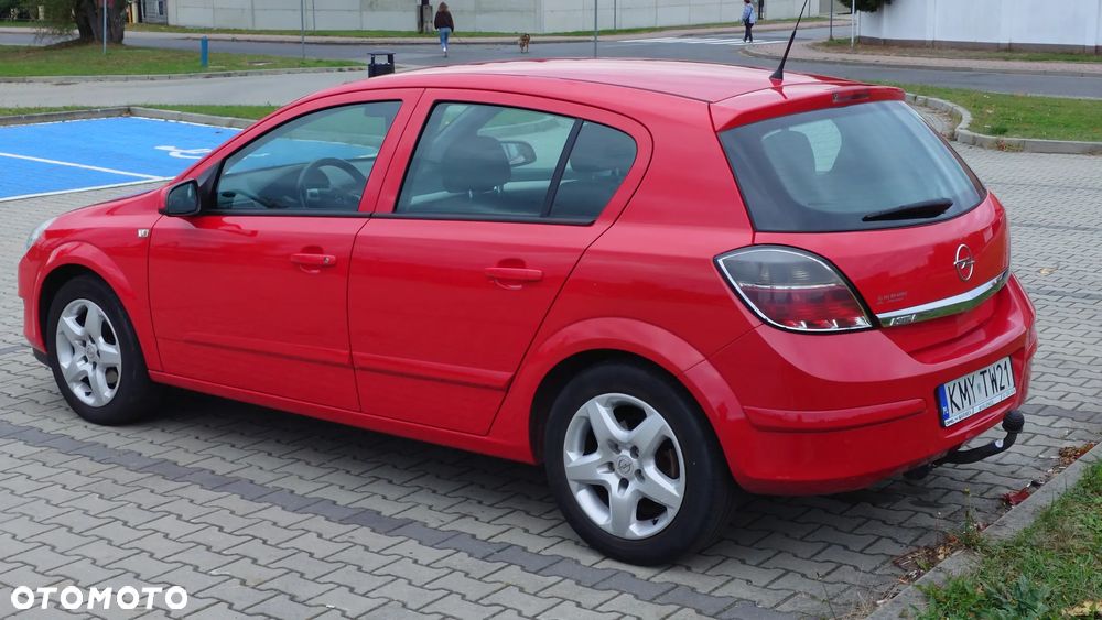 Opel Astra 1.4 Enjoy - 19