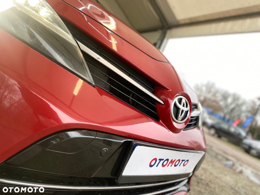 Toyota Verso 1.8 Premium MS - 16