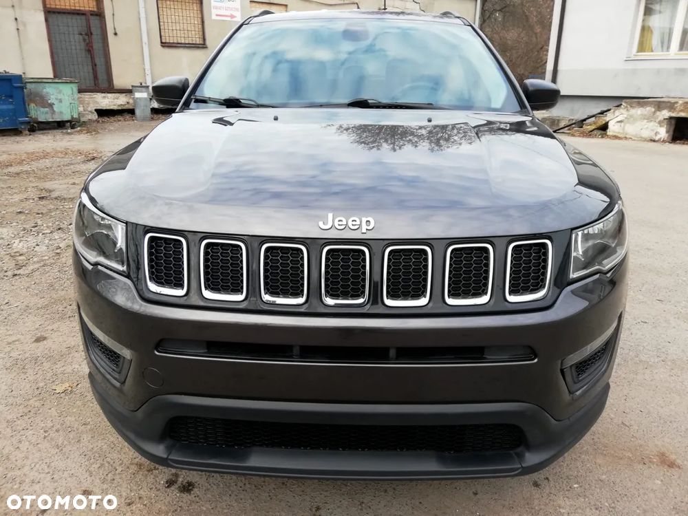 Jeep Compass - 1