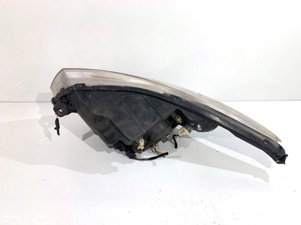 REFLEKTOR PRAWY PRZÓD  CHEVROLET CRUZE (J300) 2009 - 2022 1.6 91 kW [124 KM] benzyna 2009 - 2022 - 3