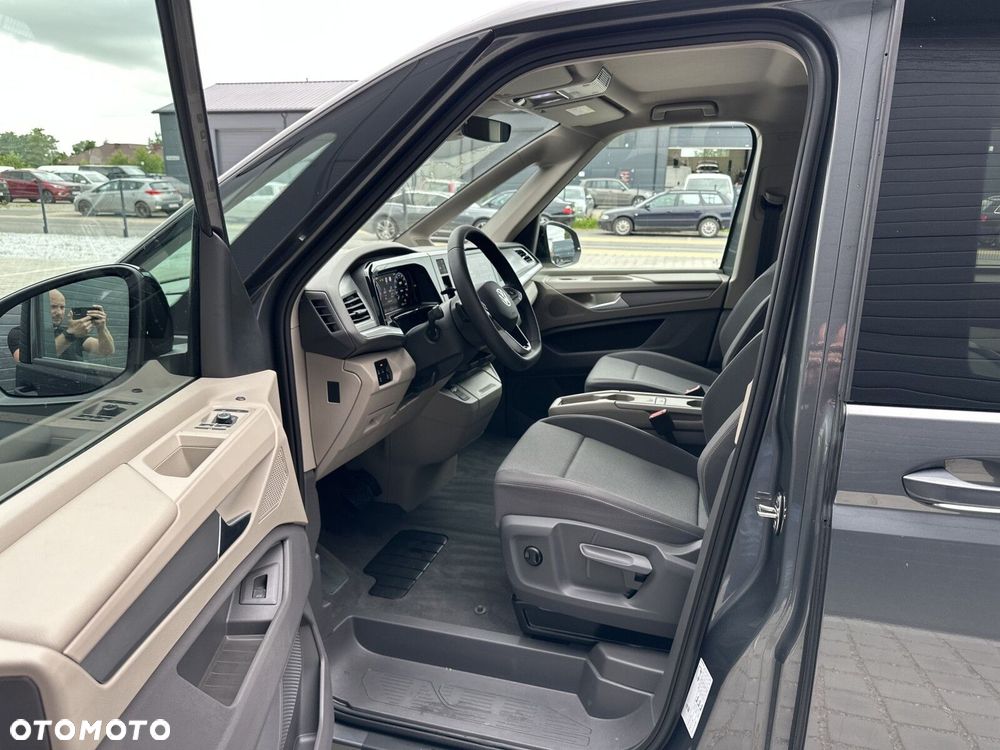 Volkswagen Multivan - 29
