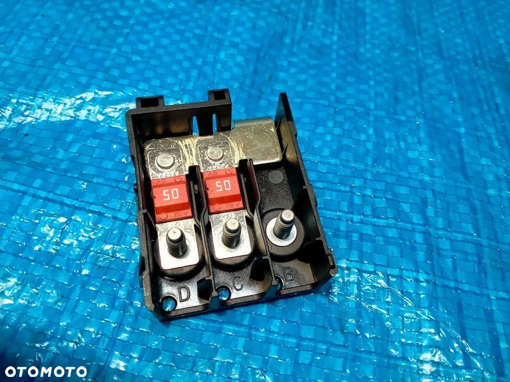Audi A4 B9 LIFT Skrzynka Bezpieczników Rozdzielacz Prądu 8W0941824AK - 2