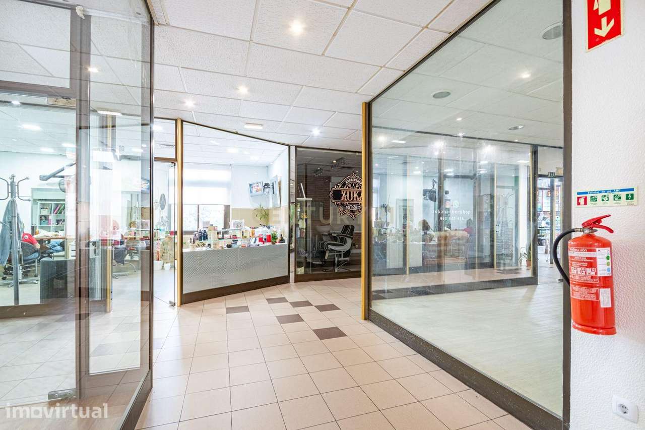 Espaço Comercial em Mem Martins, Sintra - Grande imagem: 4/20