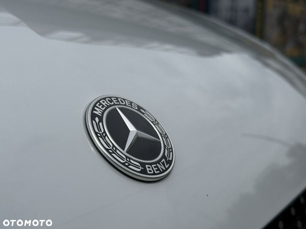 Mercedes-Benz Klasa V - 16