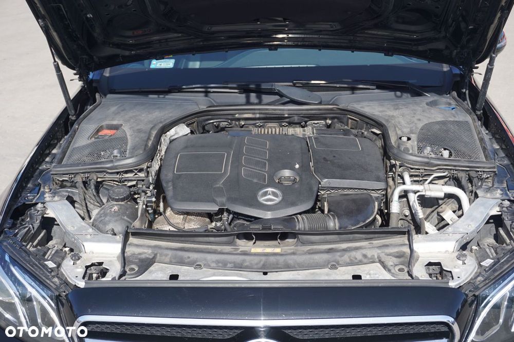 Mercedes-Benz Klasa E - 15