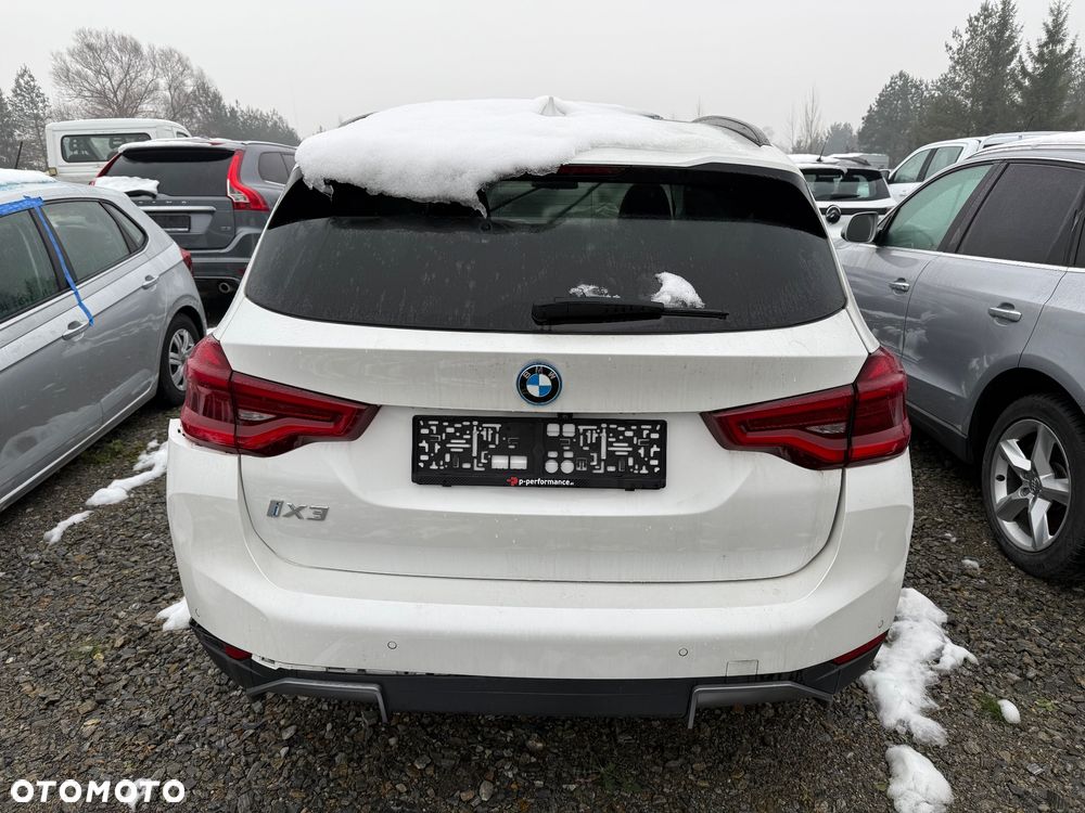 BMW iX3 Impressive - 4