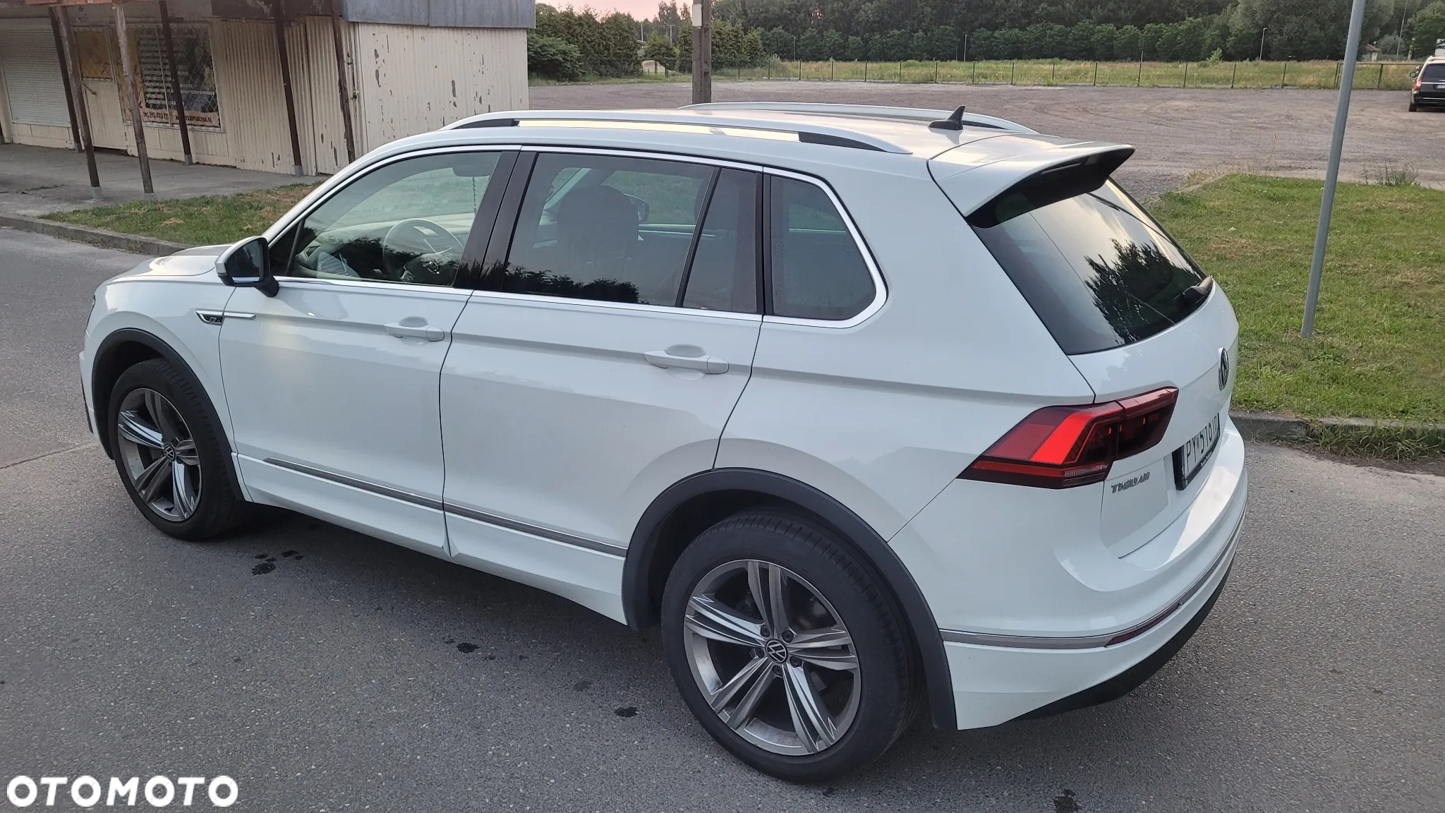 Volkswagen Tiguan 2.0 TDI SCR 4MOTION DSG Comfortline - 18