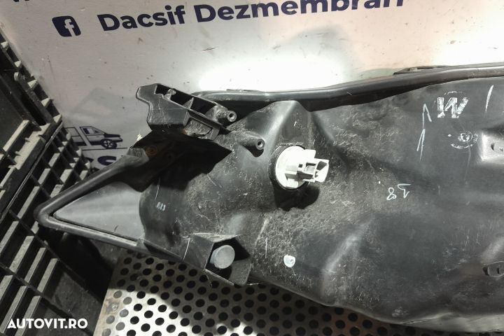 Far dreapta 81130-0D450 81130-0D450 Toyota Yaris XP130 [2011 - 2014] - 7