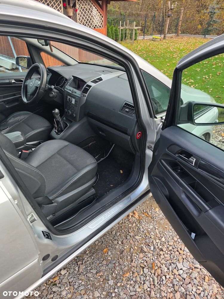 Opel Zafira 1.9 CDTI Cosmo - 6