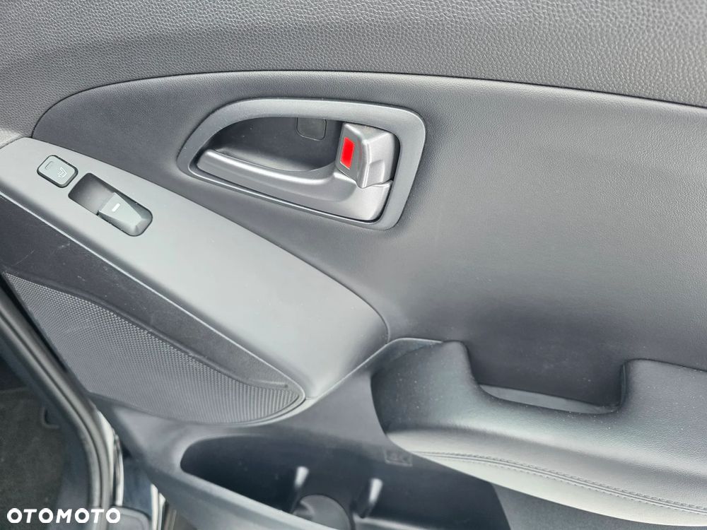 Hyundai ix35 1.6 2WD blue Comfort - 21