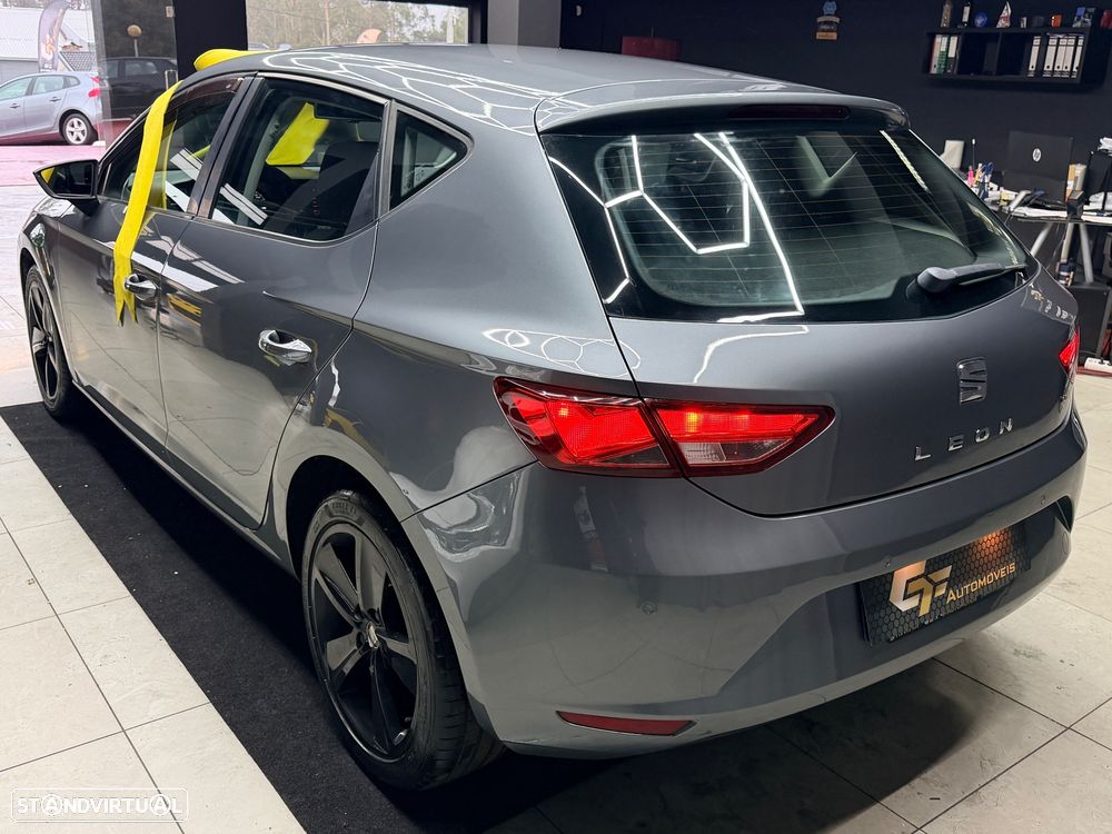 SEAT Leon 1.6 TDI DPF S&S Style - 4