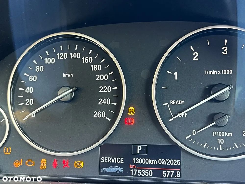 BMW 3GT 318d Business Edition - 8