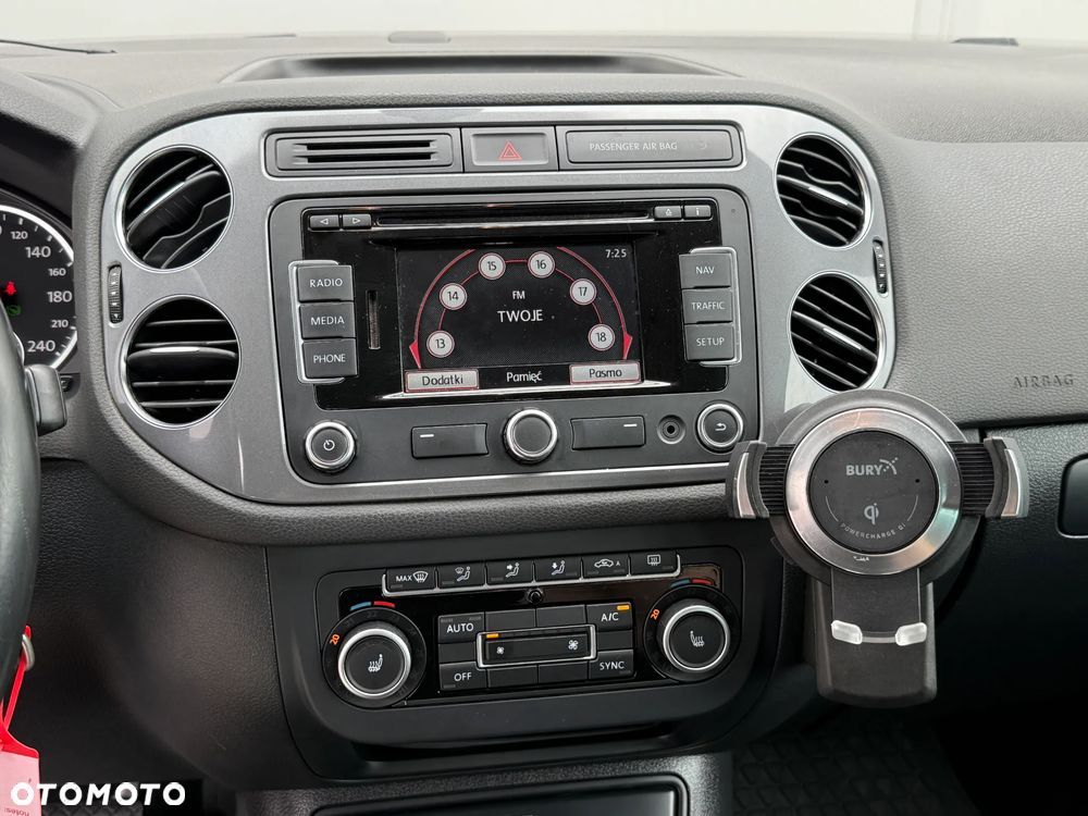 Volkswagen Tiguan - 19