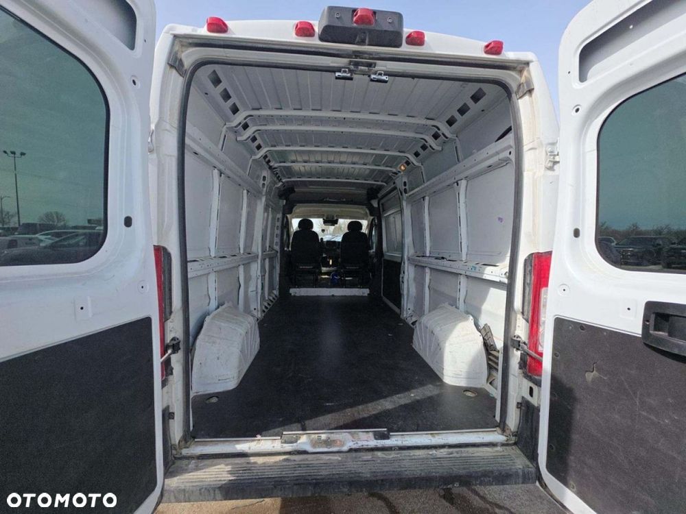 RAM ProMaster 2500 - 4