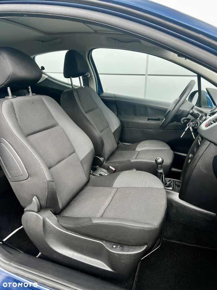 Peugeot 207 1.4 16V Trendy - 13