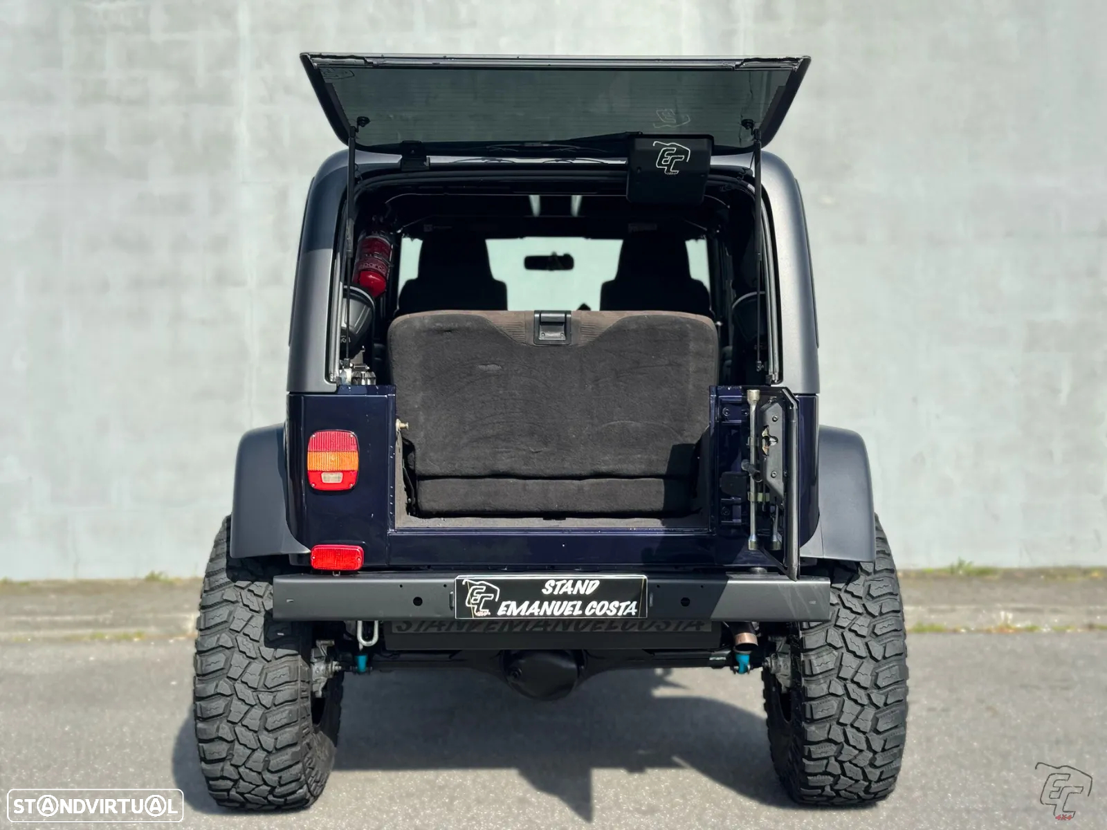 Jeep Wrangler - 5