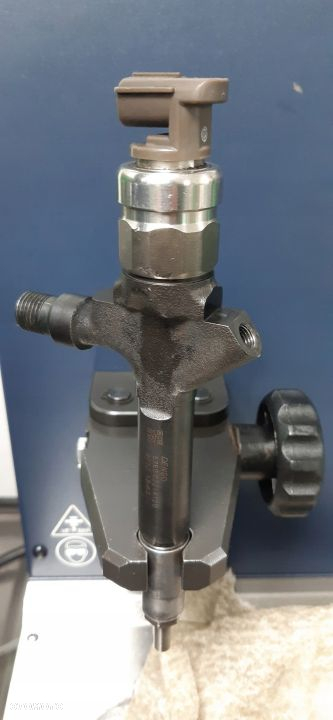 WTRYSK DENSO MAZDA 6 2.0 DI 143 RF7J13H50 - 3
