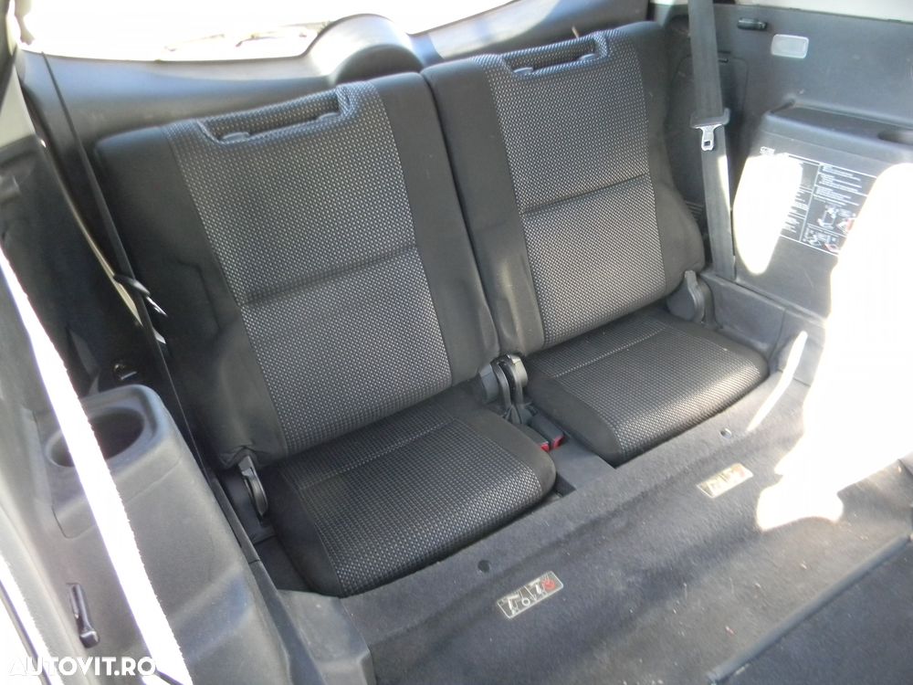 Dezmembrari  Toyota COROLLA verso  2004  > 2009 2.2 D-4D Motorina - 41