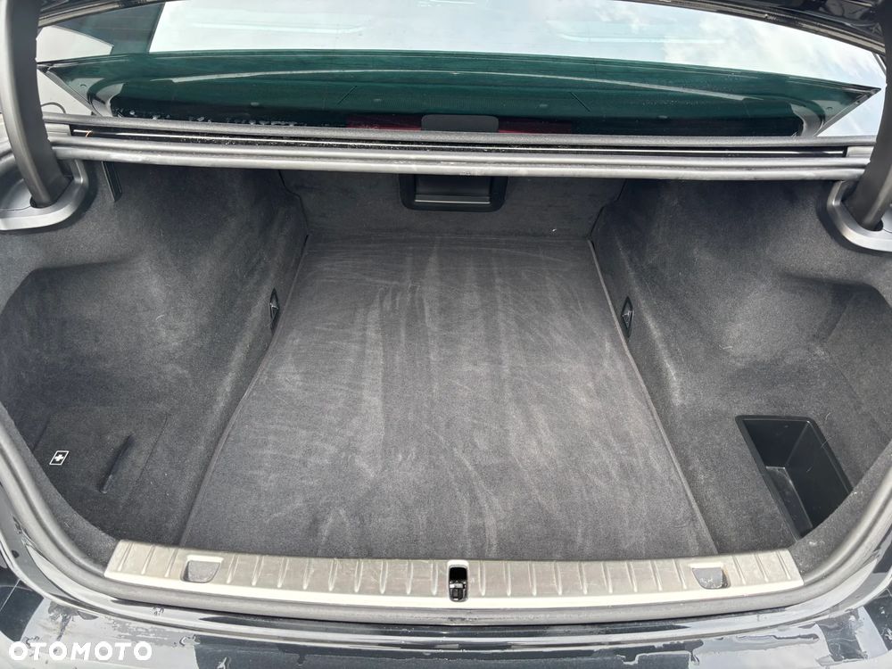 BMW Seria 7 730d - 29