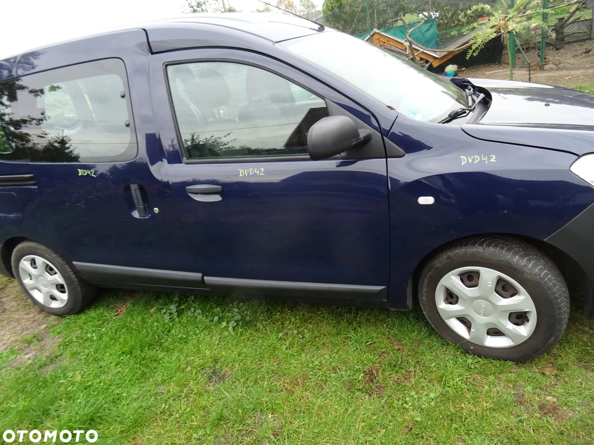 DACIA DOKKER LODGY KANAPA TYLNA 3 OSOB  CZESCI ROZNE WARTO PYTAC - 16