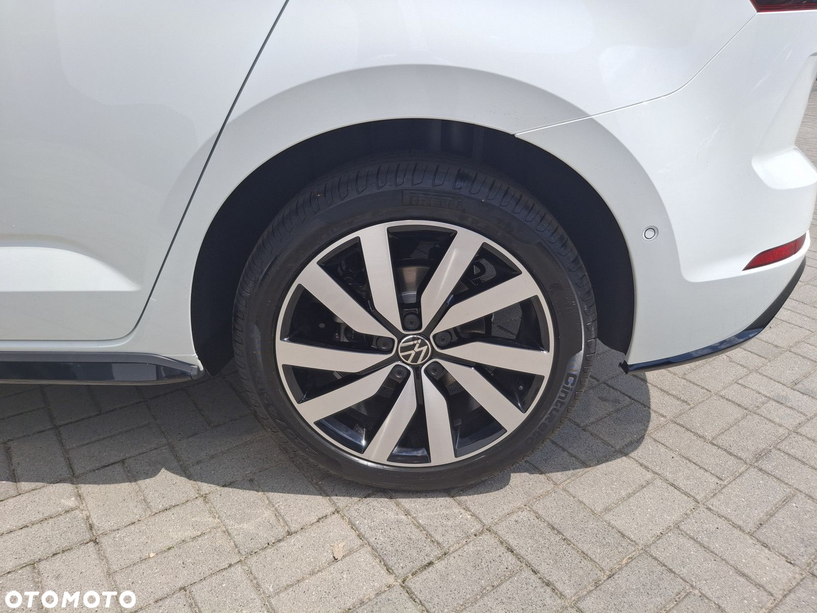 Volkswagen Touran 1.5 TSI EVO Highline DSG - 9