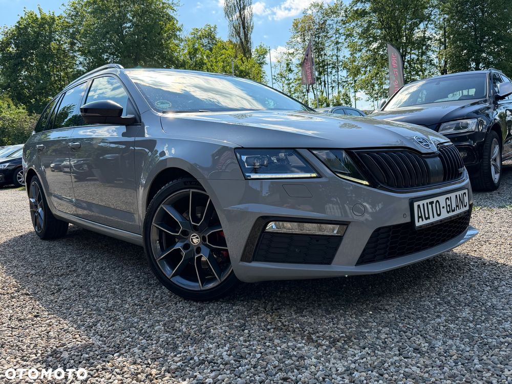 Skoda Octavia 2.0 TDI DSG RS - 2