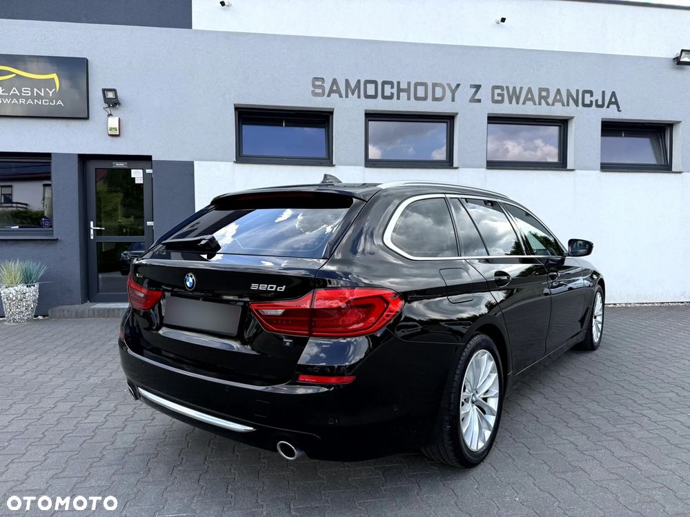 BMW Seria 5 520d xDrive Luxury Line - 3