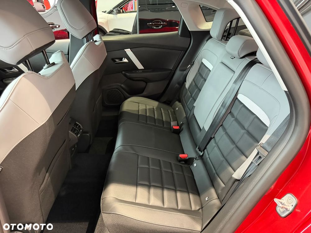 Citroën C4X 1.2 mHEV Max eDCT6 - 23