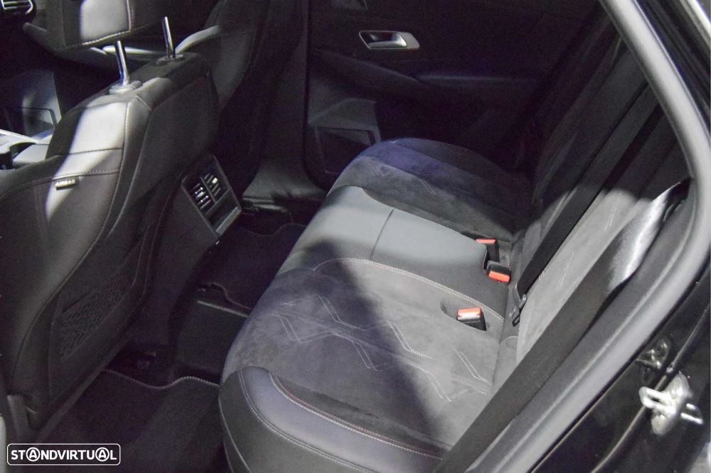 DS DS7 Crossback E-Tense Performance Line+ EAT8 - 9