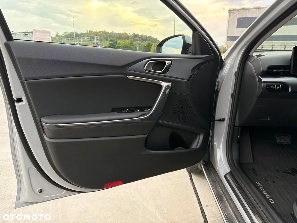 Kia XCeed 1.6 T-GDI L DCT - 11