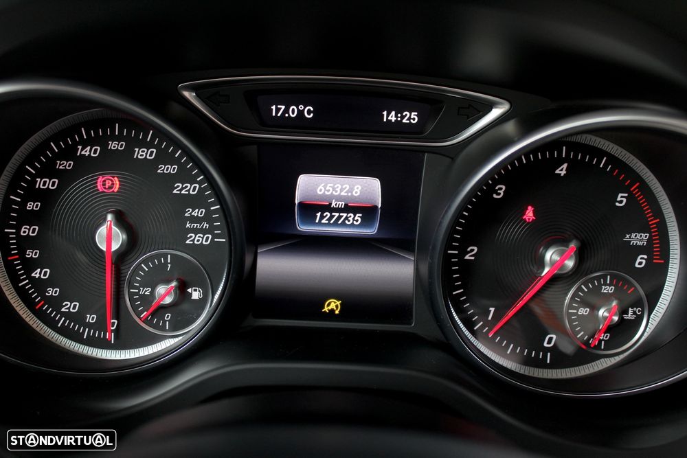 Mercedes-Benz CLA 180 d BlueEFFICIENCY Edition - 10