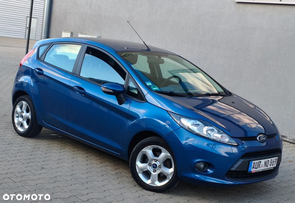 Ford Fiesta 1.25 Celebration - 10