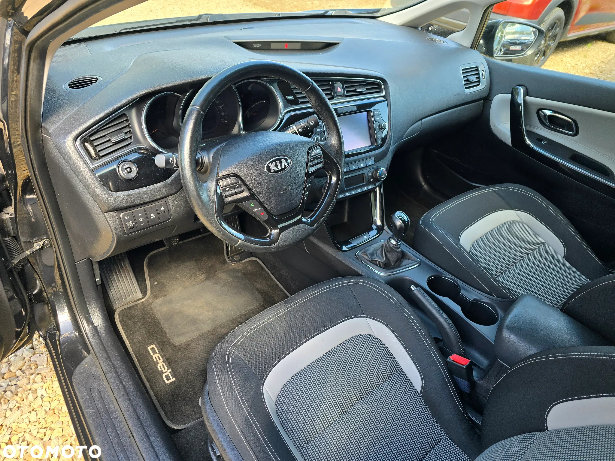 Kia Ceed 1.6 GDI Dream-Team Edition - 7