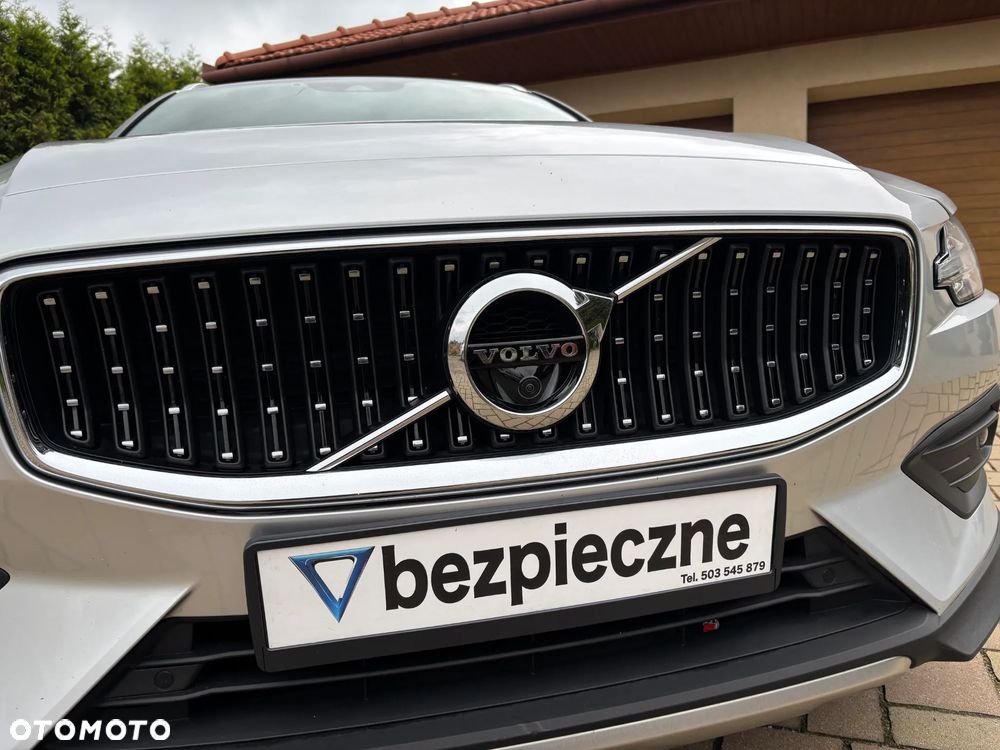 Volvo V60 Cross Country Pro B4 D AWD - 21