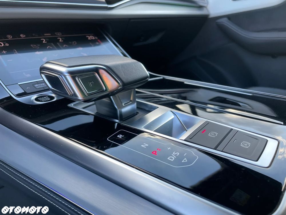 Audi Q7 50 TDI quattro tiptronic S line - 34