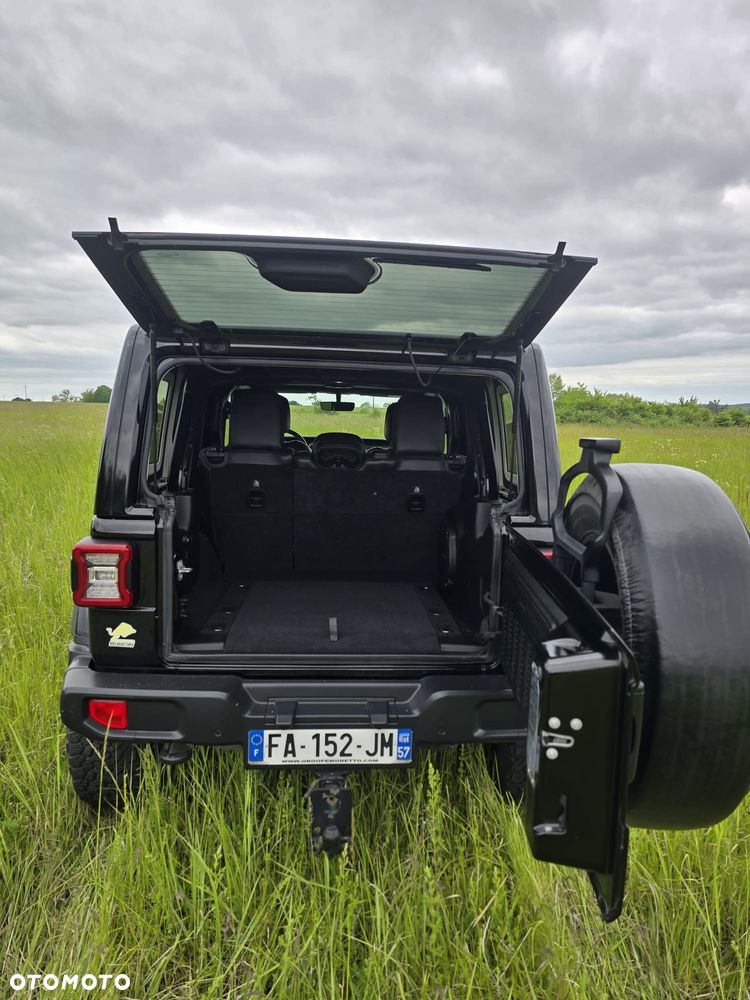 Jeep Wrangler 2.2 CRDi Hardtop AWD Automatik Sahara - 18
