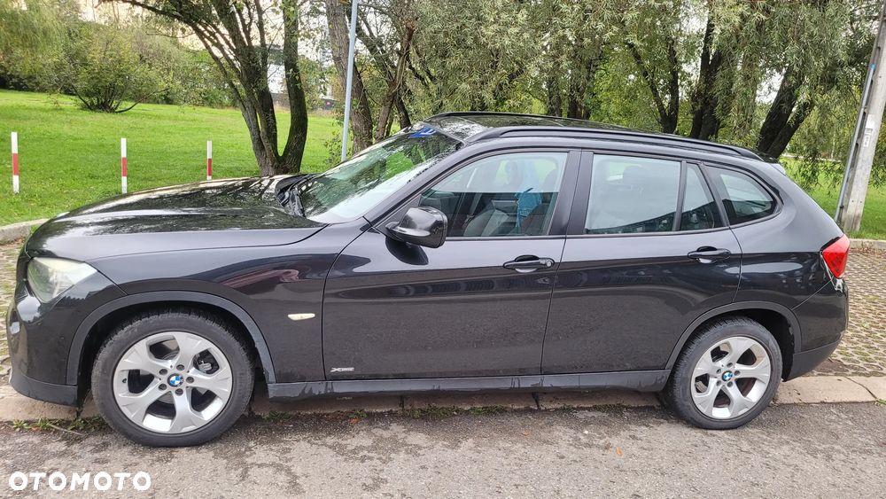 BMW X1 xDrive18d - 9