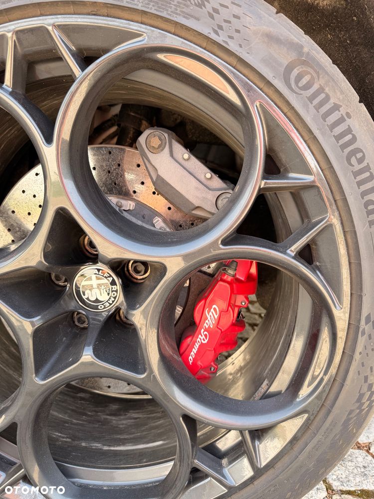 Alfa Romeo Stelvio 2.9 V6 Bi-Turbo Quadrifoglio Q4 - 6