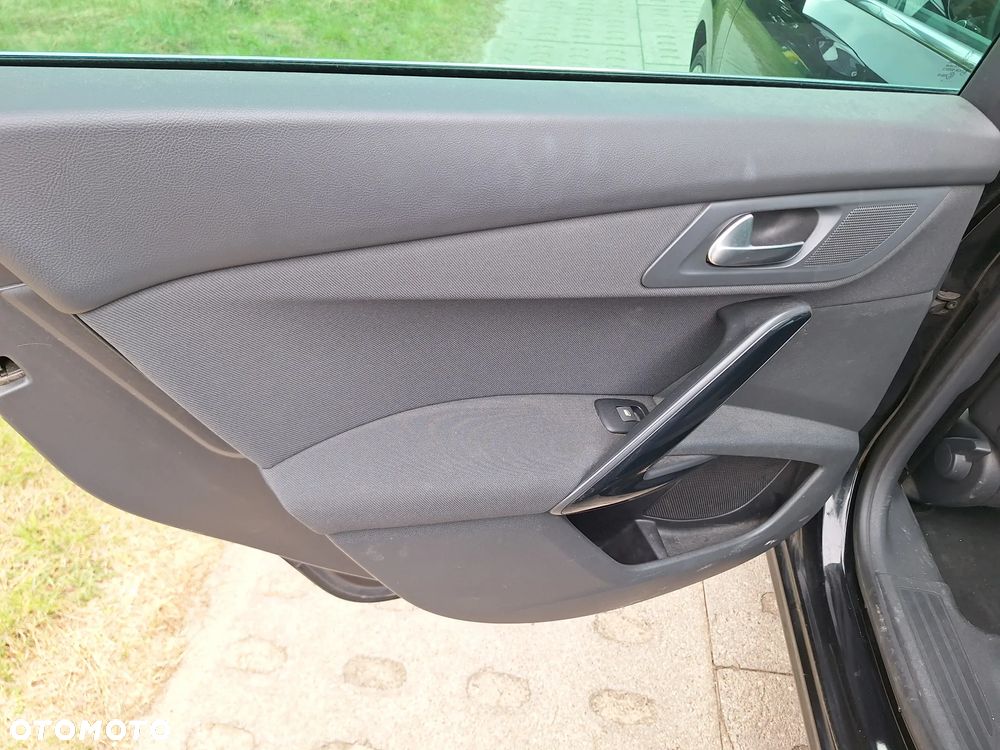 Peugeot 508 BlueHDi 180 EAT6 Stop&Start Allure - 19