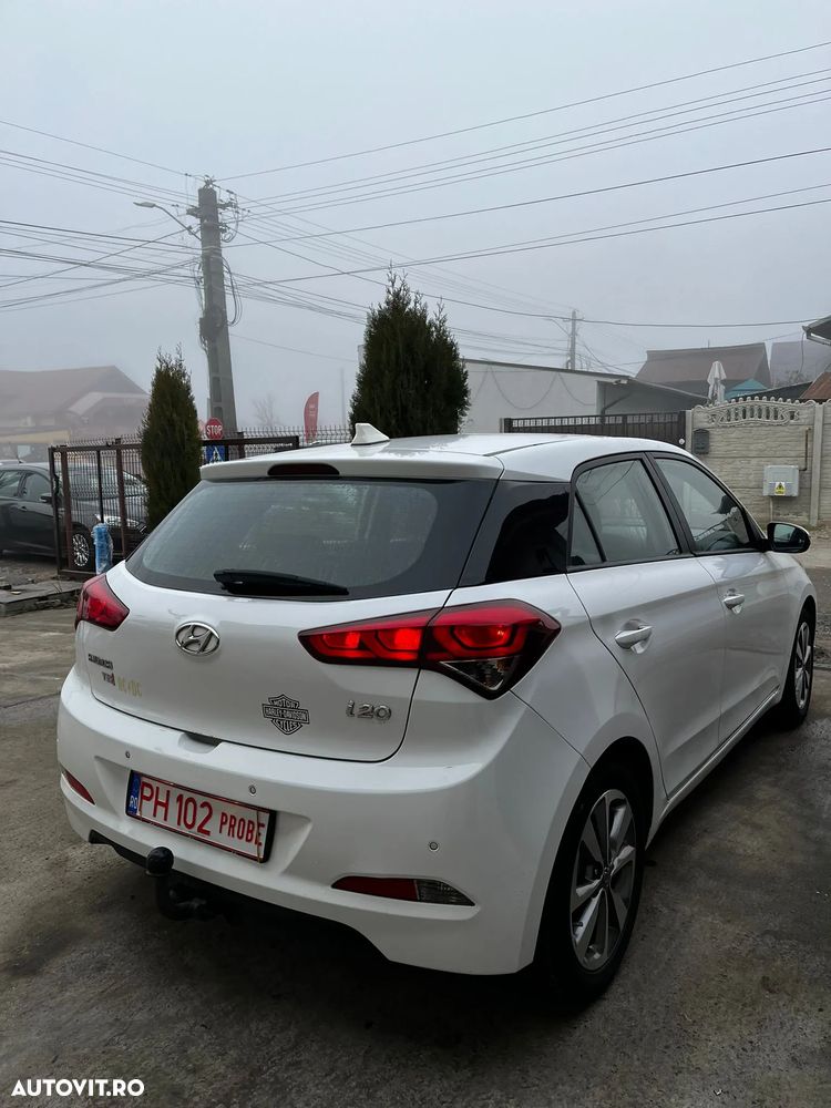 Hyundai i20 1.2 Intro Edition - 11