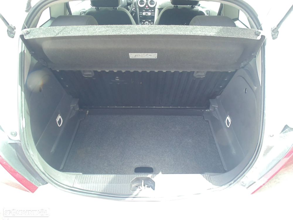 Opel Corsa 1.2 Black Edition 129g - 15