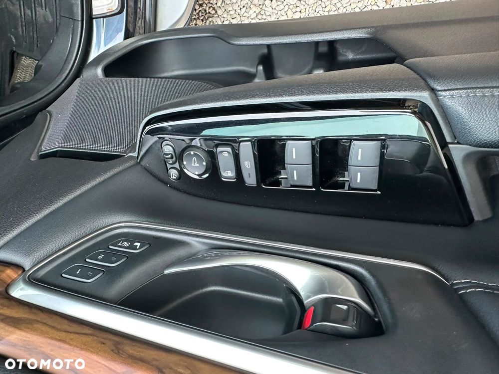 Honda CR-V 1.5 Executive (Honda Connect+) CVT - 18
