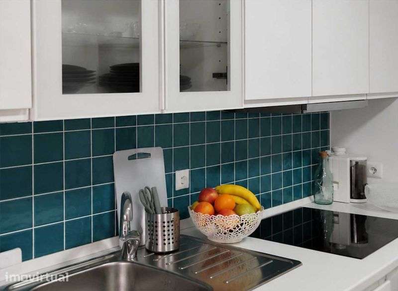 Arrenda-se T2 | Remodelado | Luminoso | Zona Tranquila | €1.250/mês - Grande imagem: 3/3