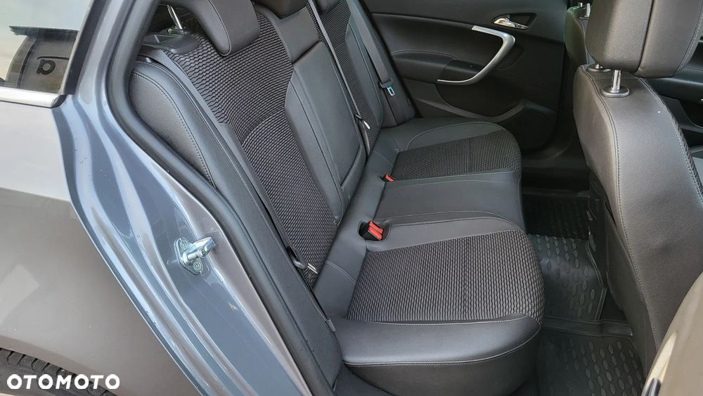 Opel Insignia 1.6 T Cosmo S&S - 11